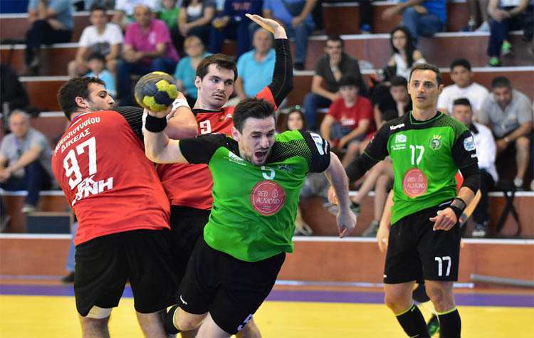 Handball Premier: Με το ...δεξί στα πλέι-οφ Δούκας και ΙΕΚ Ξυνή