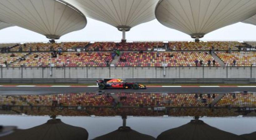 F1 Κίνα: Πρώτη μέρα με αντίπαλο τον καιρό