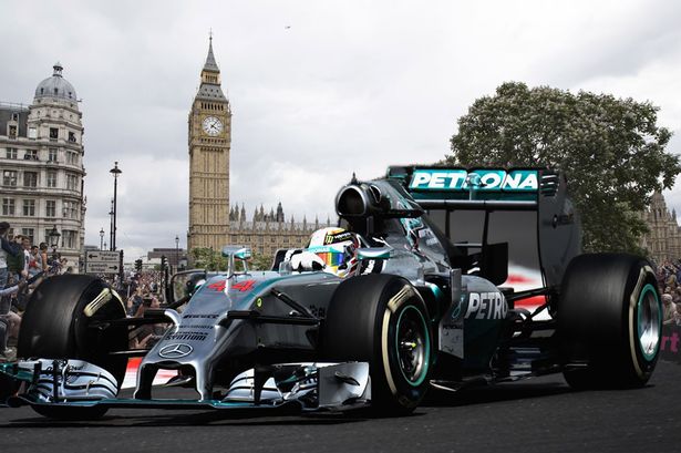 Γιατί μιλάνε με Λονδίνο τα αφεντικά της Formula1;
