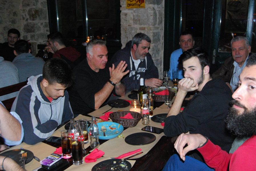 Ο Απόλλων «οικογενειακό» δείπνο στο Beer Bar Q - Φωτογραφίες