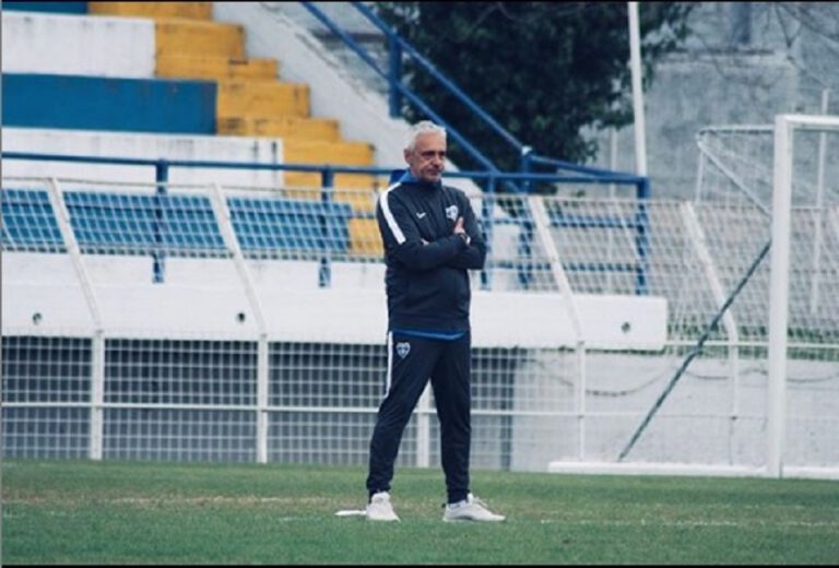 Football league-Xαραλαμπίδης: «Χτίζουμε ομάδα για το μέλλον»