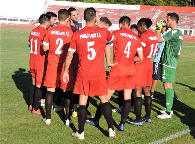 Η Παναχαΐκή με γκολ του Αραβίδη νίκησε τον Ιωνικό με 1-0.
