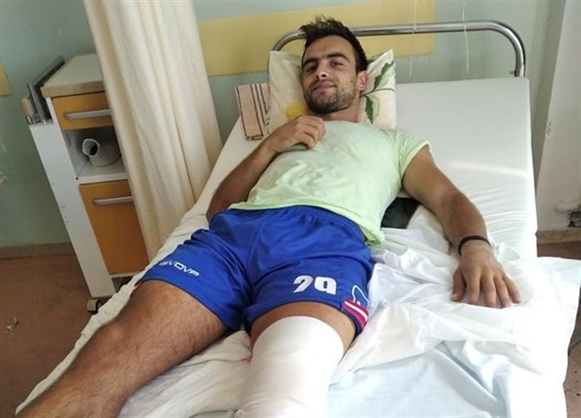 Γιώργος Τσιούστας: Έκοψε τα ράμματα, κάνει θεραπείες αλλά θα μείνει εκτός αγωνιστικής δράσης τουλάχιστον έξι μήνες. 
