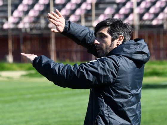 Αλέξης Σπηλιόπουλος: Μετά από 355 ημέρες θα καθίσει πάλι στον πάγκο σε αγώνα πρωταθλήματος