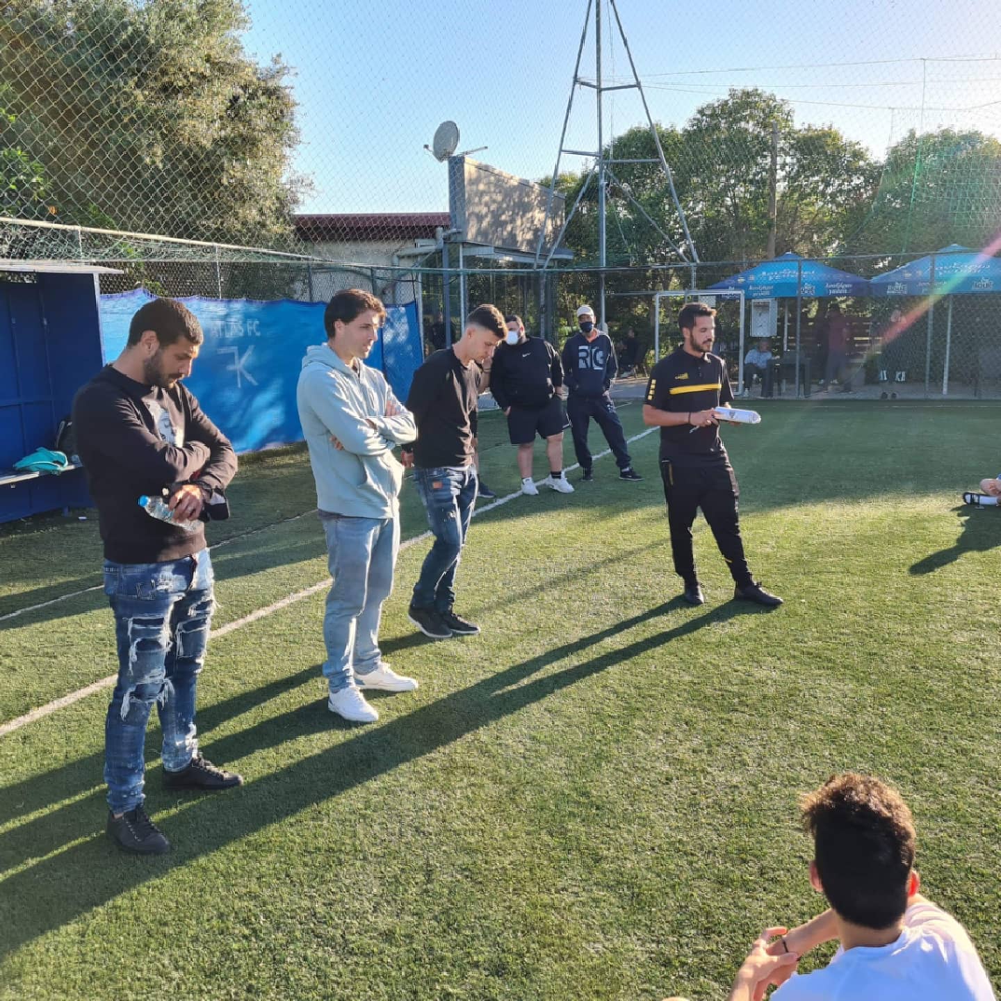 Πλιάτσικας, Αραβίδης και Πάνος στις εγκαταστάσεις του Atlas FC