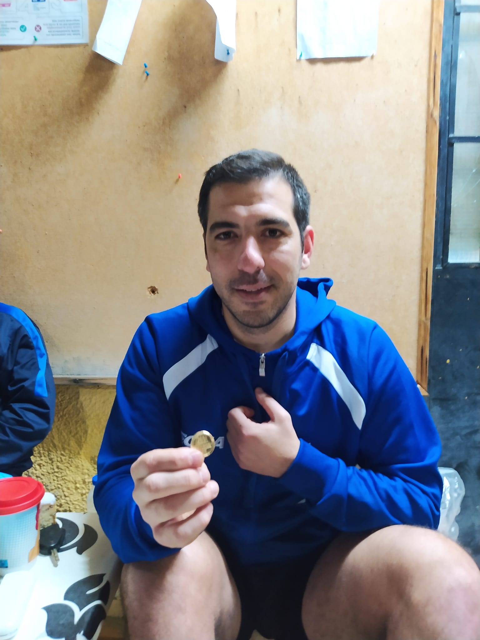 Ο Π. Μητρόπουλος βρήκε το φλουρί αλλά αποβλήθηκε στο πρώτο παιχνίδι της χρονιάς