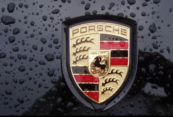 Ανατροπή με Porsche: Μένει εκτός Formula 1